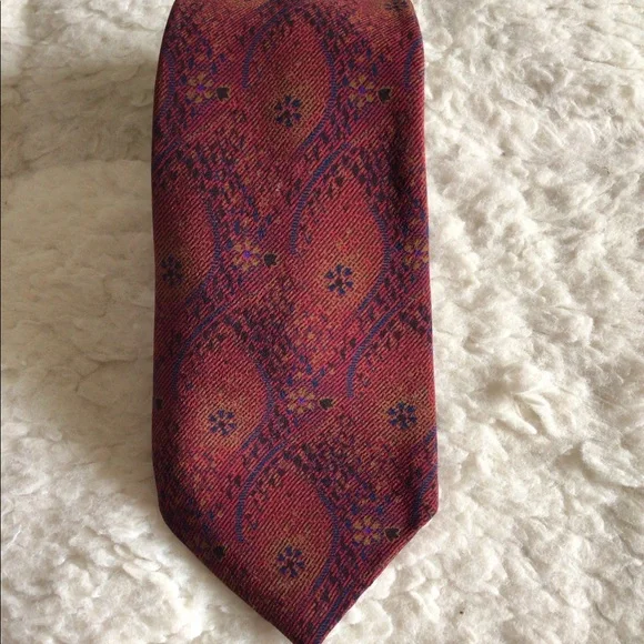 Yves Saint Laurent Paris 100% All Silk Soie Tie - Picture 5 of 10